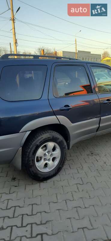 Внедорожник / Кроссовер Mazda Tribute 2002 в Черновцах