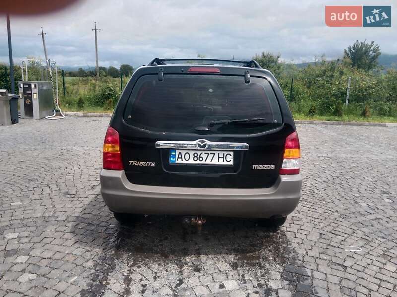 Внедорожник / Кроссовер Mazda Tribute 2003 в Ужгороде