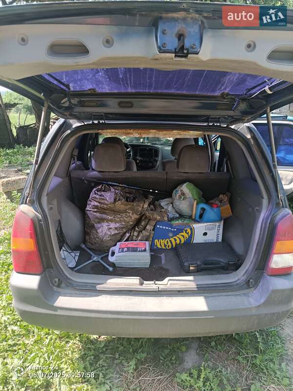 Внедорожник / Кроссовер Mazda Tribute 2002 в Сагуновке фото 7 Внедорожник / Кроссовер Mazda Tribute 2002 в Сагуновке