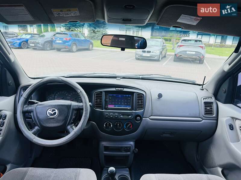 Внедорожник / Кроссовер Mazda Tribute 2001 в Белогородке