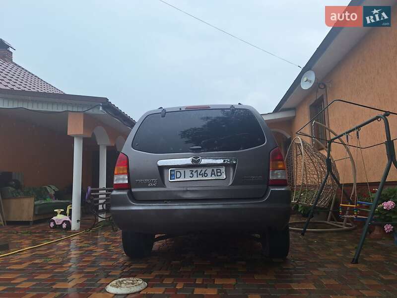 Позашляховик / Кросовер Mazda Tribute 2002 в Чернівцях