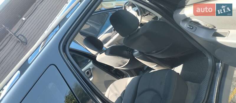 Позашляховик / Кросовер Mazda Tribute 2004 в Львові