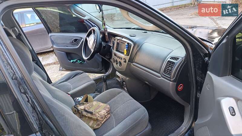 Позашляховик / Кросовер Mazda Tribute 2003 в Кам'янець-Подільському фото 5 Позашляховик / Кросовер Mazda Tribute 2003 в Кам'янець-Подільському