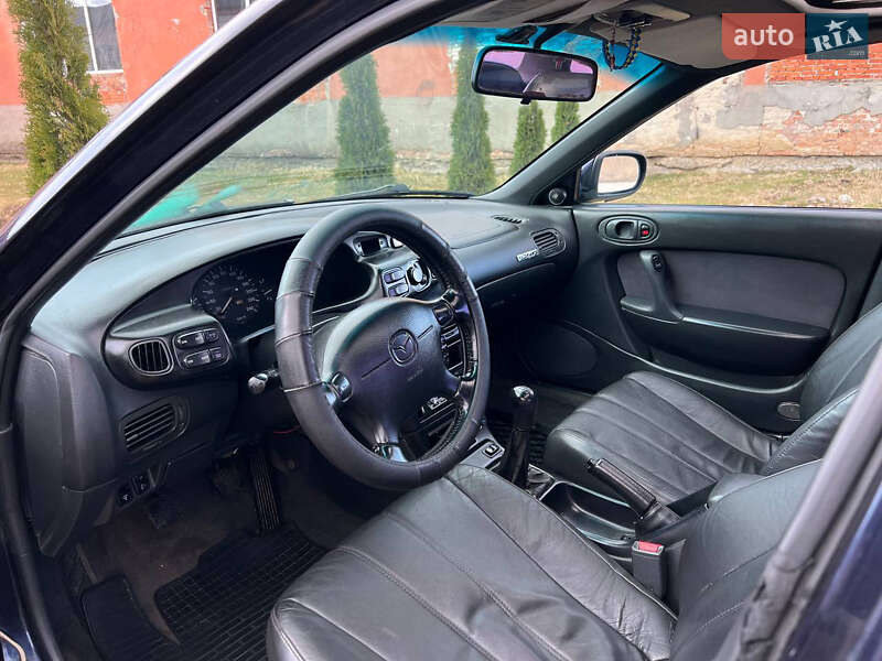 Седан Mazda Xedos 6 1998 в Дрогобыче