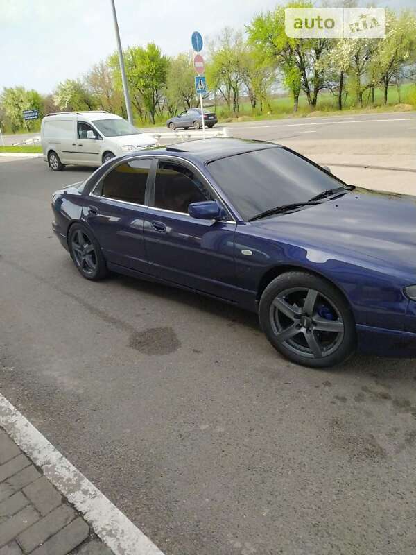 Седан Mazda Xedos 9 1995 в Славянске