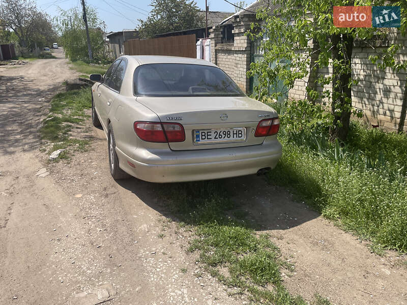 Седан Mazda Xedos 9 2002 в Николаеве