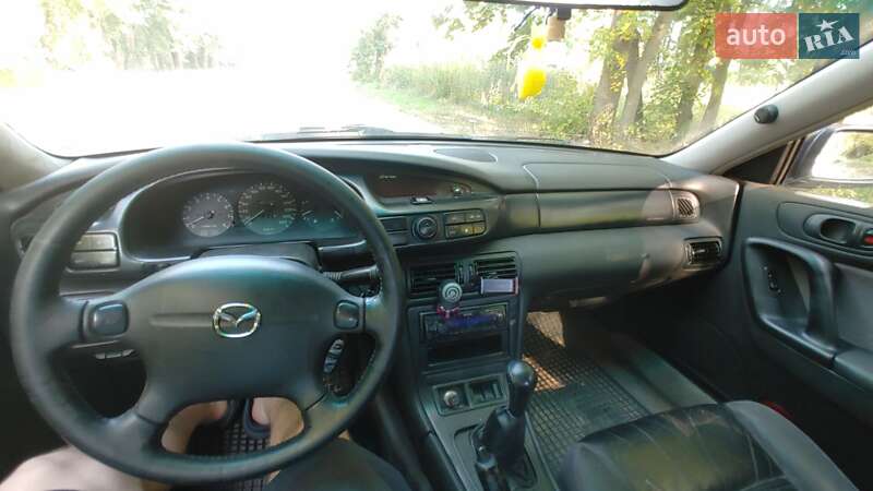 Седан Mazda Xedos 9 1995 в Святопетрівське