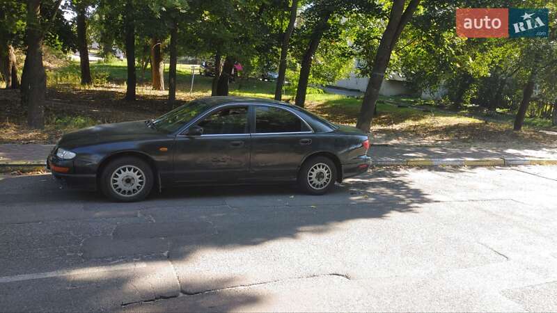 Седан Mazda Xedos 9 1995 в Святопетрівське