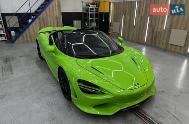 Родстер McLaren 750S 2024 в 