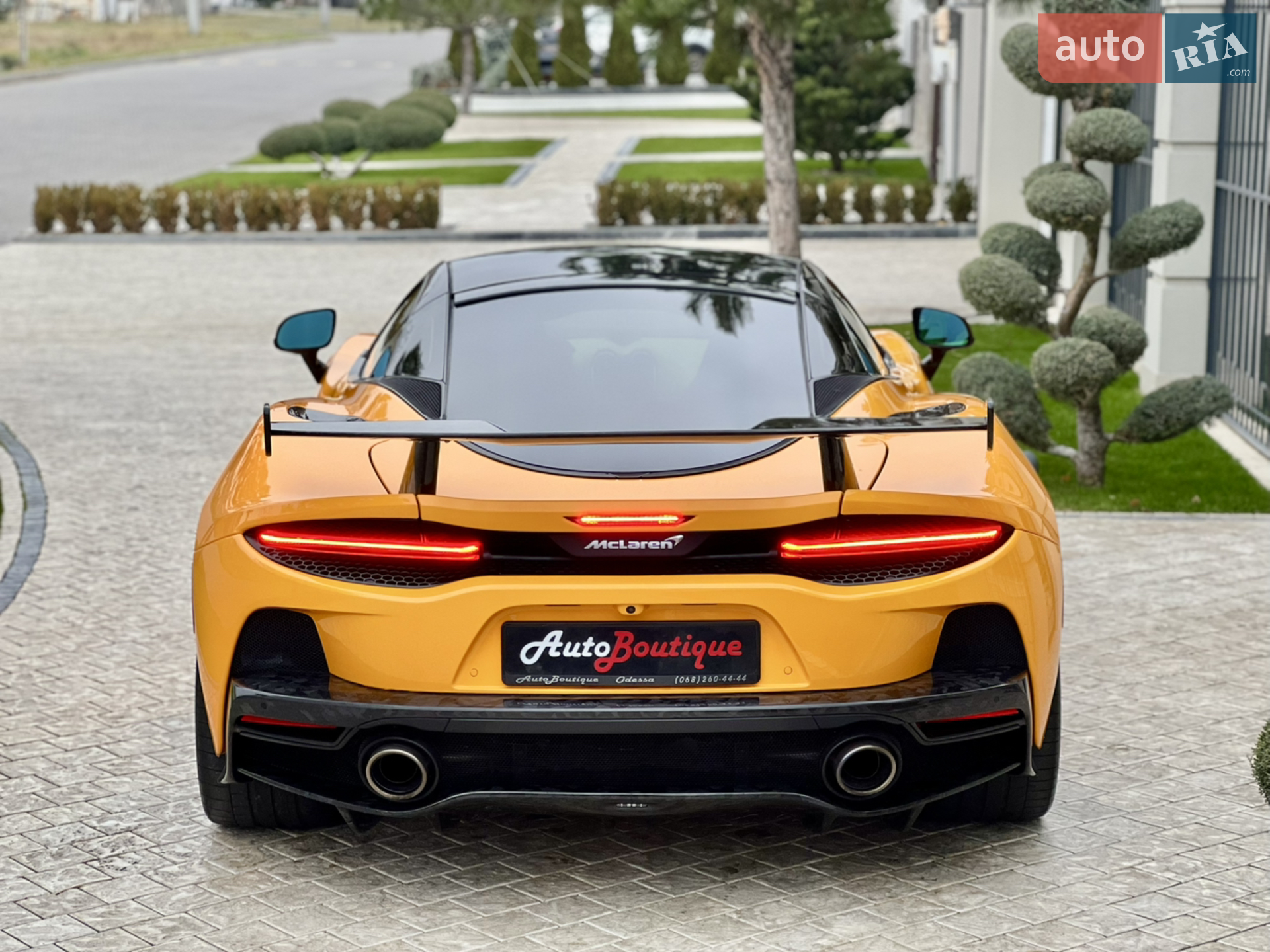 2019 McLaren GT - мініатюра 15