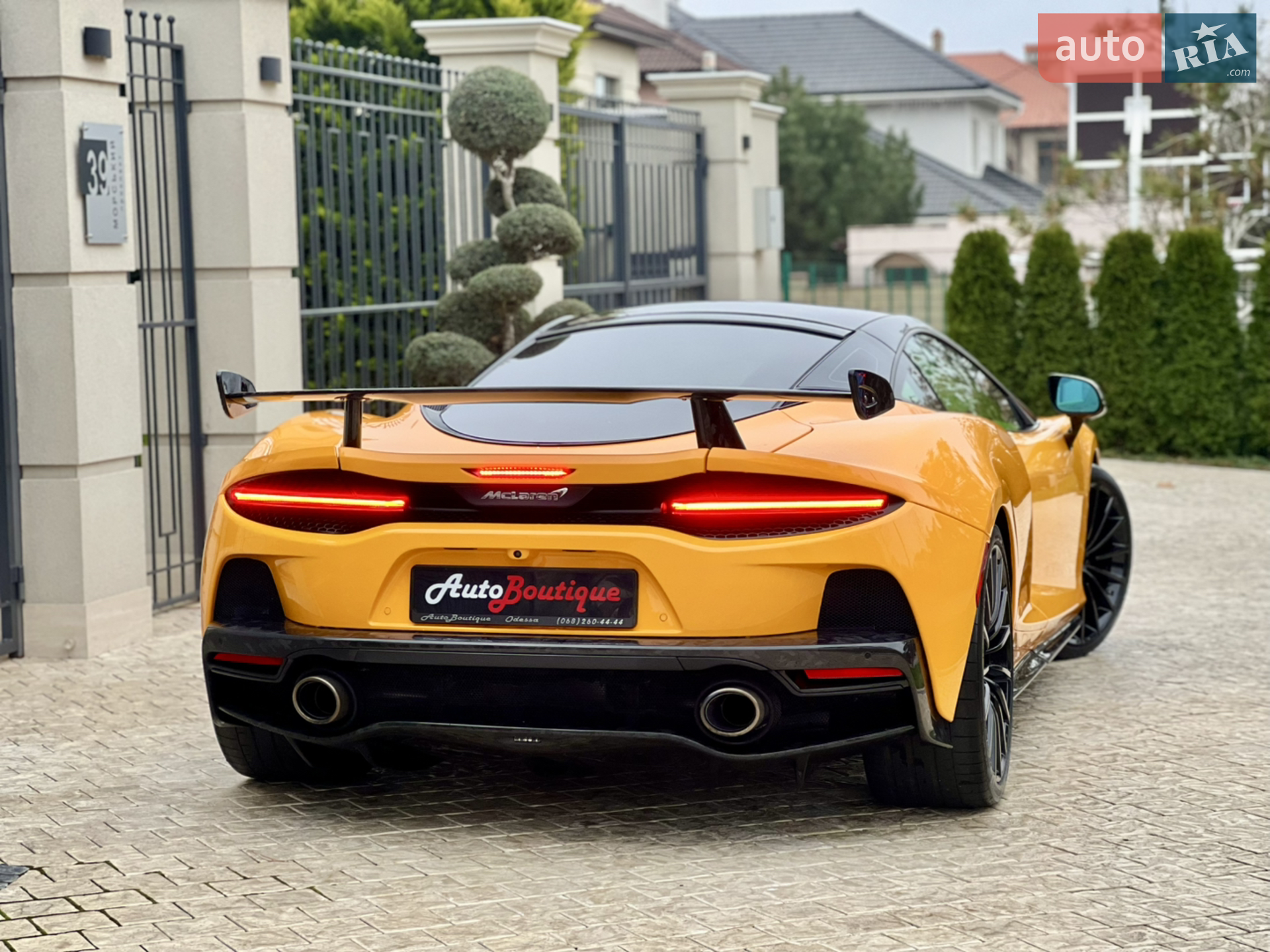 2019 McLaren GT - мініатюра 17
