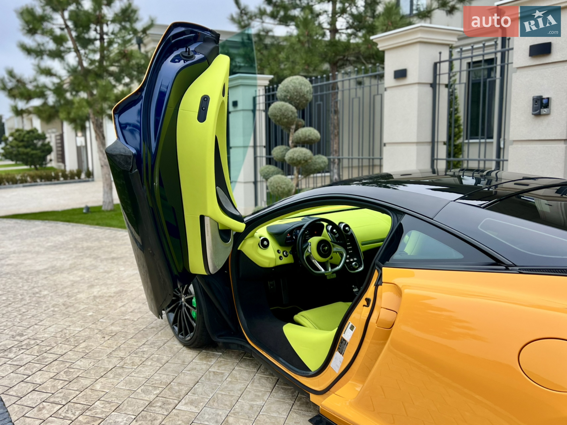 2019 McLaren GT - мініатюра 34
