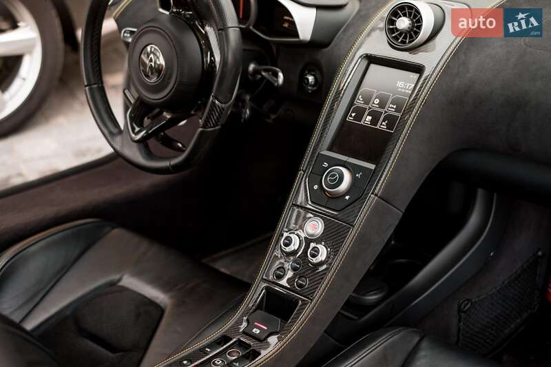 Купе McLaren MP4 2013 в Тернополі