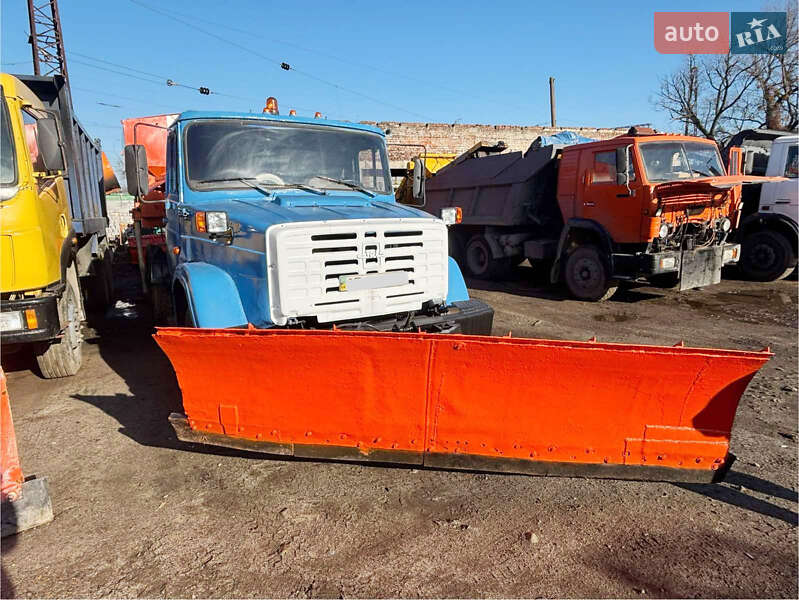 Пескоразбрасывающая машина МДК 4333 2004 в Днепре фото 4 Пескоразбрасывающая машина МДК 4333 2004 в Днепре