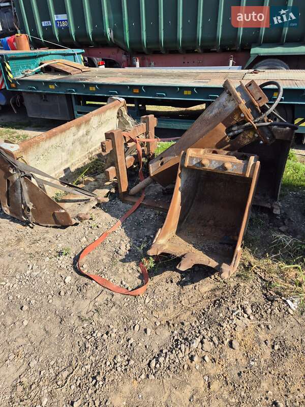 Колесный экскаватор Mecalac 12MXT 2011 в Бучаче фото 11 Колесный экскаватор Mecalac 12MXT 2011 в Бучаче