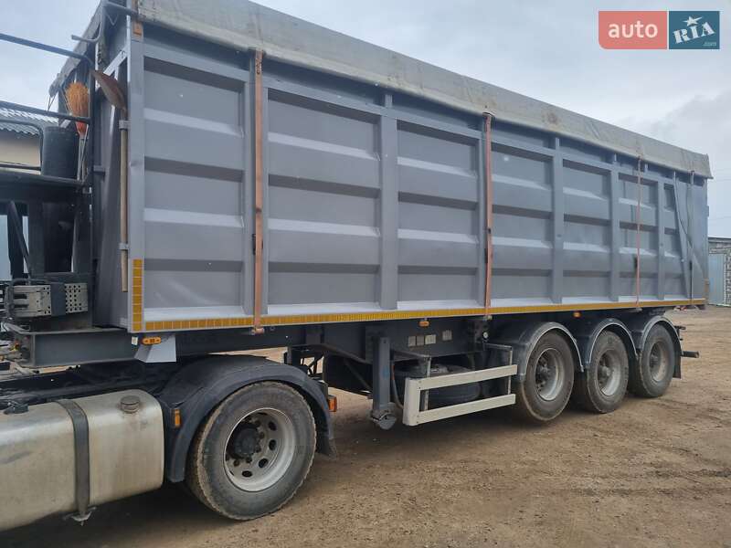 Зерновоз - полуприцеп MEGA MNW 2009 в Рогатине