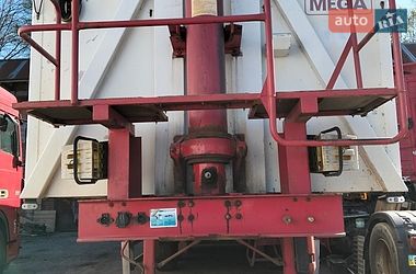 Зерновоз - напівпричіп MEGA MNW 2007 в Радехові