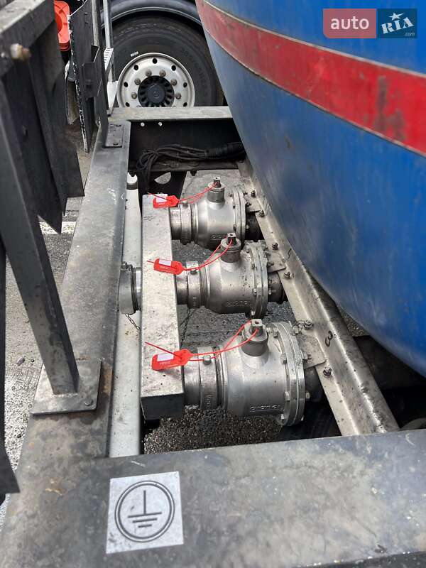 Цистерна полуприцеп Menci SA 2008 в Киеве фото 6 Цистерна полуприцеп Menci SA 2008 в Киеве