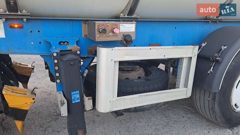 Цистерна полуприцеп Menci SA 2008 в Одессе фото 9 Цистерна полуприцеп Menci SA 2008 в Одессе