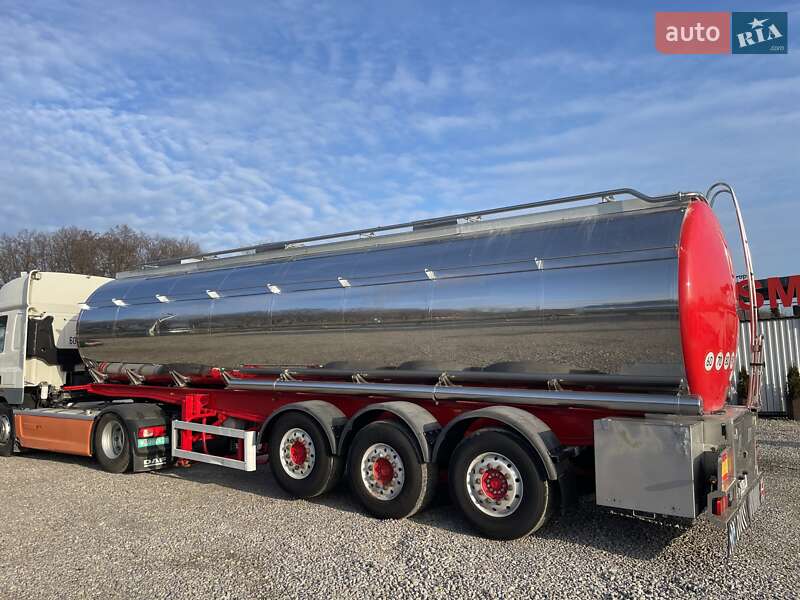 Цистерна полуприцеп Menci SL 2003 в Виннице
