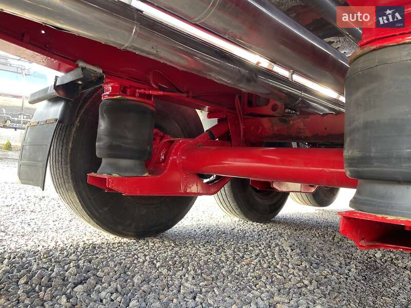 Цистерна полуприцеп Menci SL 2003 в Виннице