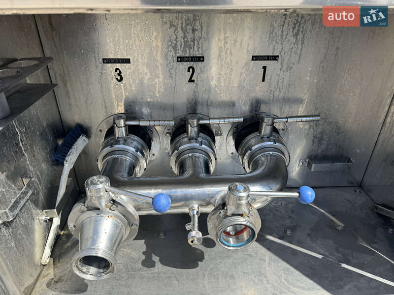 Цистерна полуприцеп Menci SL 2008 в Львове