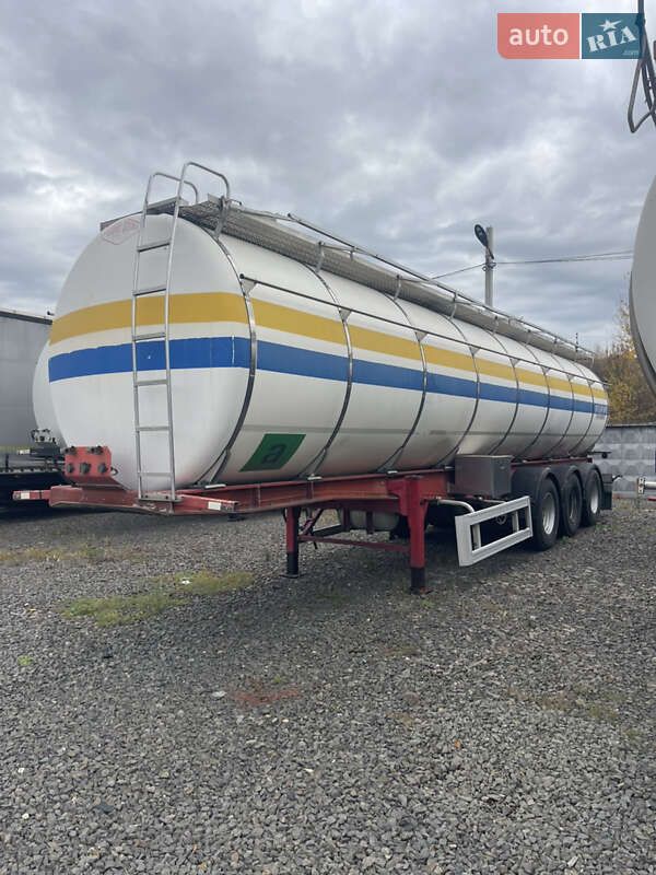 Цистерна напівпричіп Menci SL 1997 в Іршаві фото 2 Цистерна напівпричіп Menci SL 1997 в Іршаві