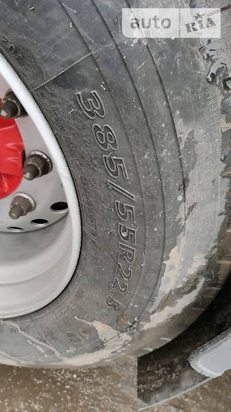 Для перевезення тварин - напівпричіп Menke 324 2007 в Радомишлі