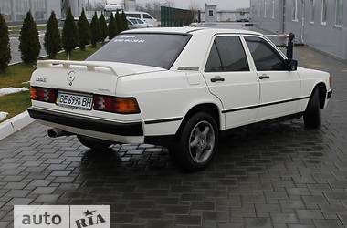 Седан Mercedes-Benz 190 1986 в Николаеве
