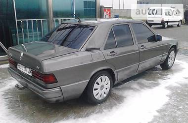 Седан Mercedes-Benz 190 1988 в Костополе