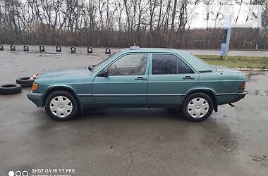Седан Mercedes-Benz 190 1986 в 