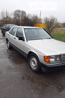 Седан Mercedes-Benz 190 1988 в Миргороді