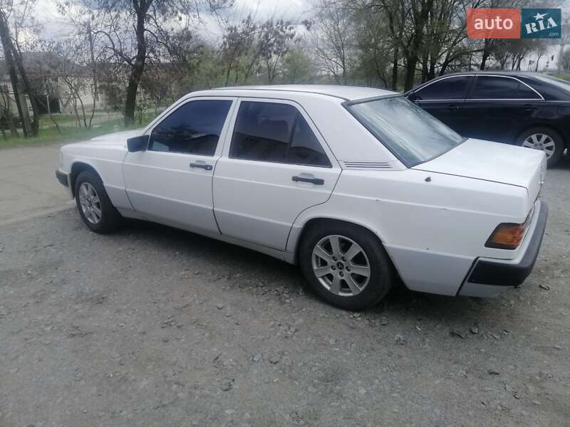 Седан Mercedes-Benz 190 1991 в Павлограді