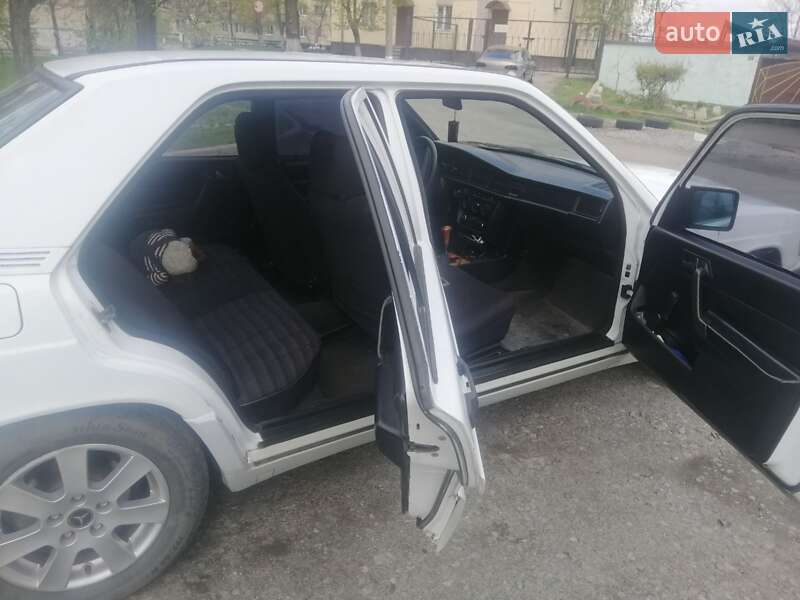 Седан Mercedes-Benz 190 1991 в Павлограді