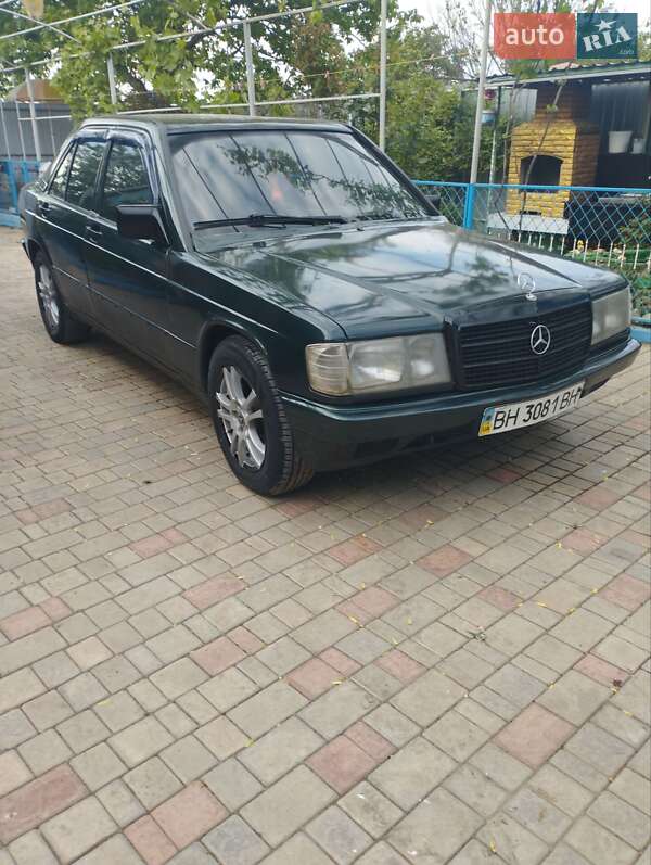 Седан Mercedes-Benz 190 1984 в Одессе