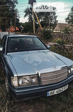 Седан Mercedes-Benz 190 1990 в Гадяче