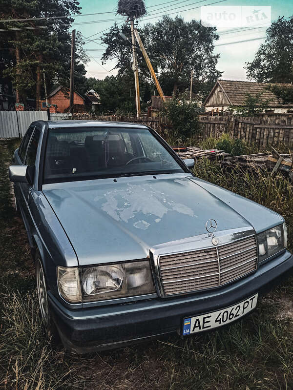 Седан Mercedes-Benz 190 1990 в Гадячі