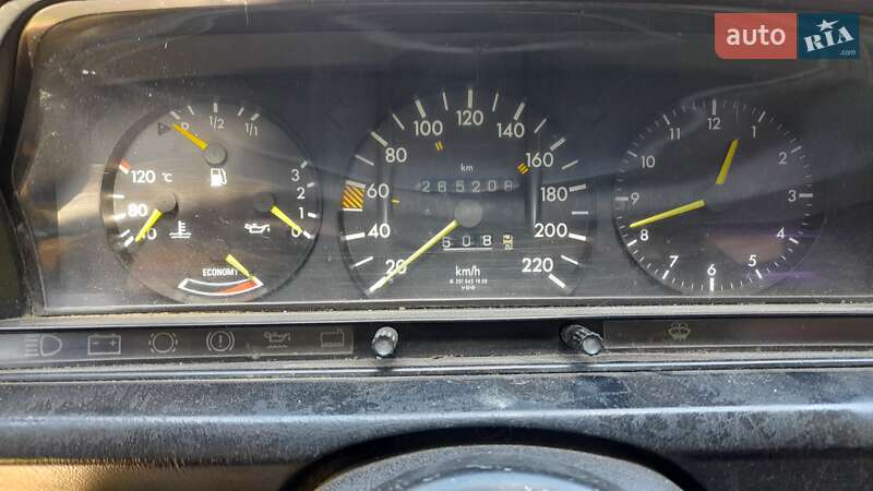 Седан Mercedes-Benz 190 1985 в Стрые