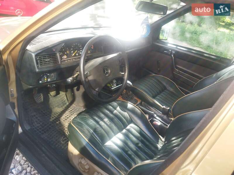 Седан Mercedes-Benz 190 1991 в Ужгороде
