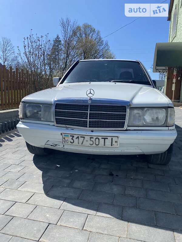 Седан Mercedes-Benz 190 1986 в Бережанах