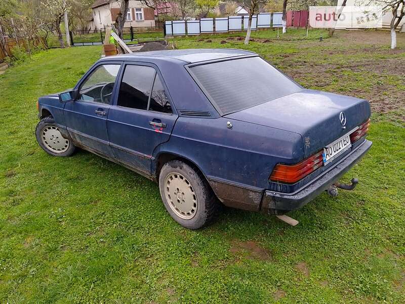 Седан Mercedes-Benz 190 1987 в Ужгороді