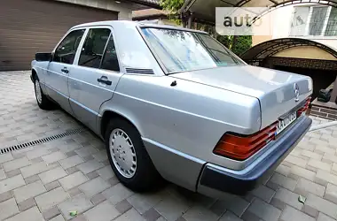 Mercedes-Benz 190 1991