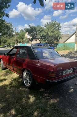 Седан Mercedes-Benz 190 1986 в Лисянці