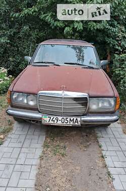 Седан Mercedes-Benz 190 1984 в Чорнобаї