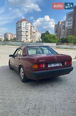 Седан Mercedes-Benz 190 1983 в 
