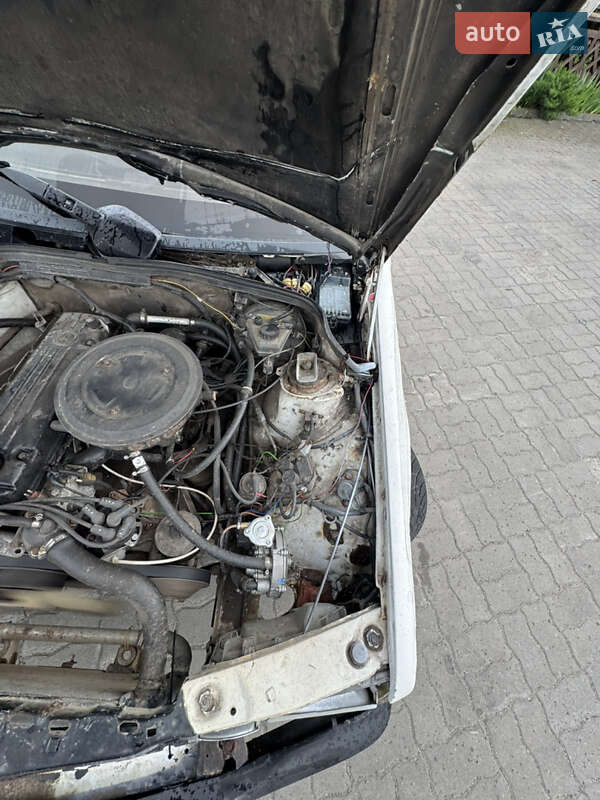 Седан Mercedes-Benz 190 1986 в Летичеве