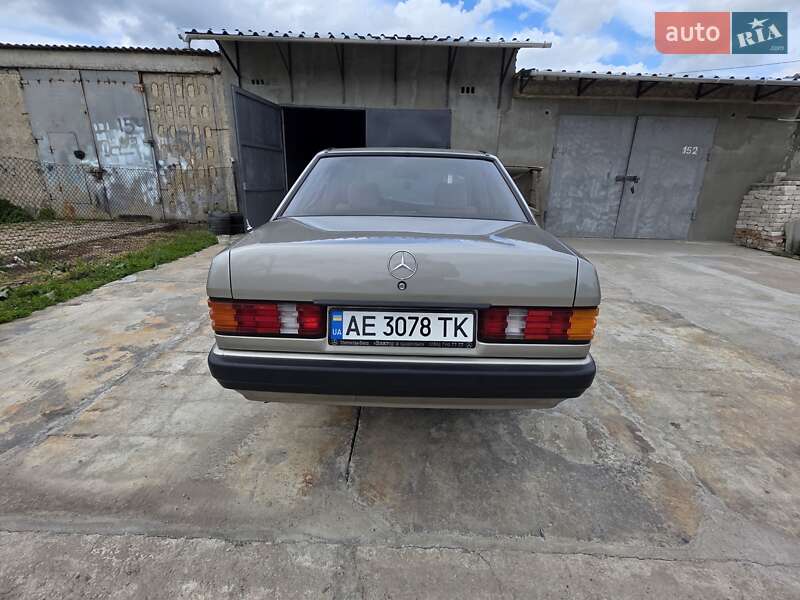 Седан Mercedes-Benz 190 1992 в Жовтих Водах