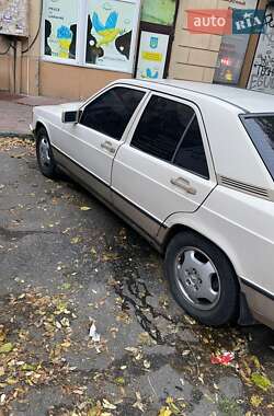 Седан Mercedes-Benz 190 1987 в 