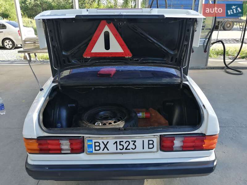 Седан Mercedes-Benz 190 1992 в Славуте