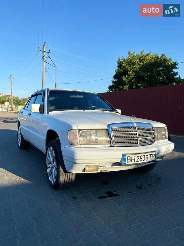 Седан Mercedes-Benz 190 1990 в Одессе фото 6 Седан Mercedes-Benz 190 1990 в Одессе